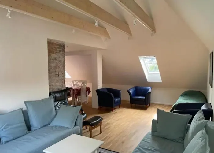 The Green House - In The Centre Of * برغن